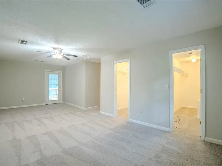 1053 Vista Trl NE — Photo 11