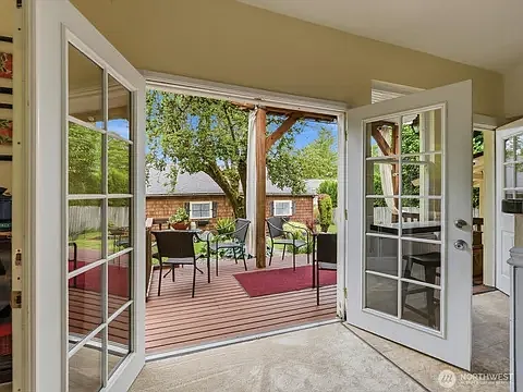 3609 N 26th St — Photo 2