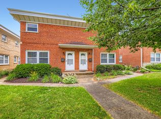 437 S Elmhurst Rd, Mount Prospect, IL 60056
