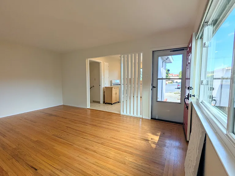 1025 Ranchito Ct — Photo 4