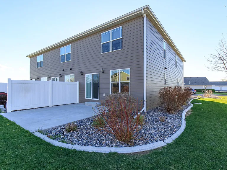3350 Crater Lake Ave #A — Photo 3