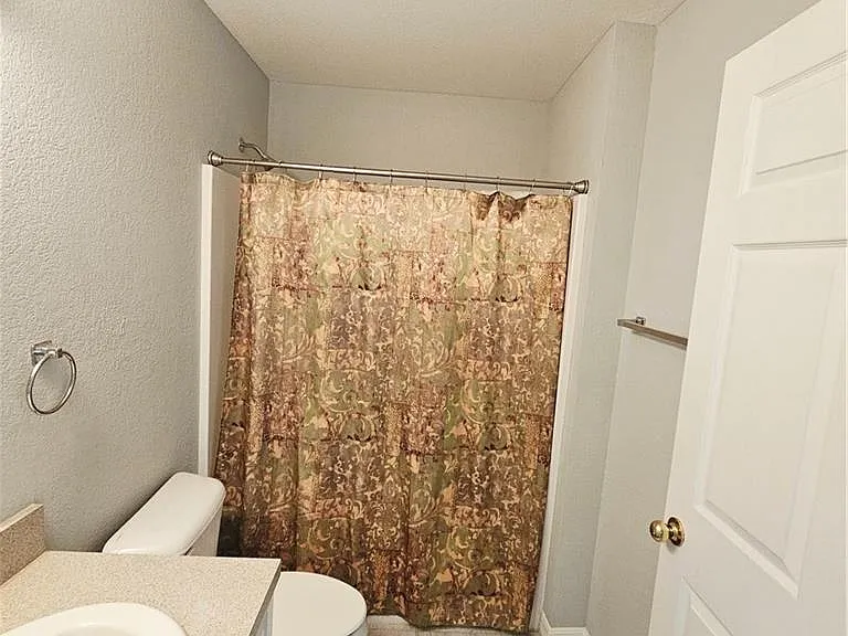 2509 42nd St W — Photo 10