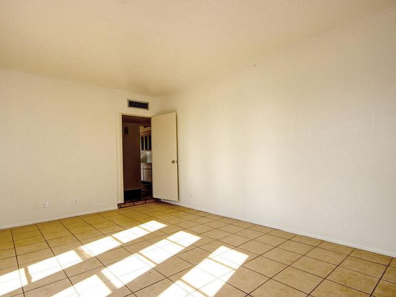 2nd image of 3702 W Peoria Ave