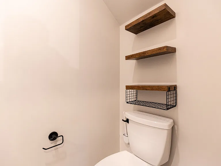 130 Rose Ln #202 — Photo 12
