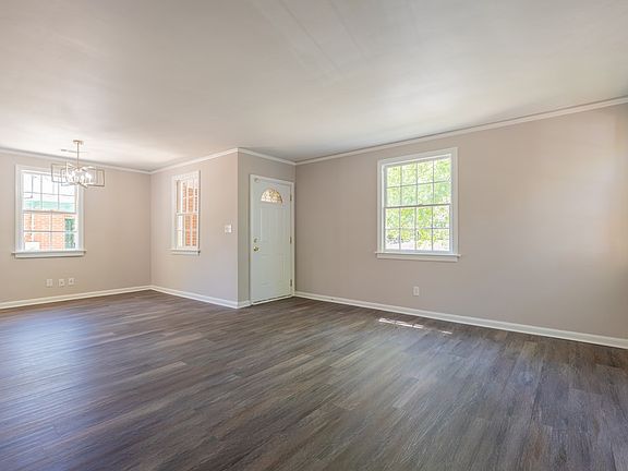 3rd image of 2815 Schaul St