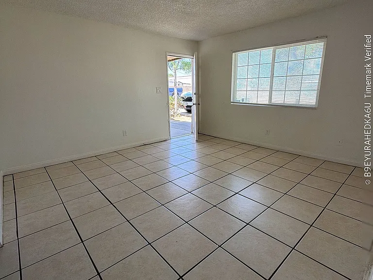 228 Sequoia Dr #C — Photo 7