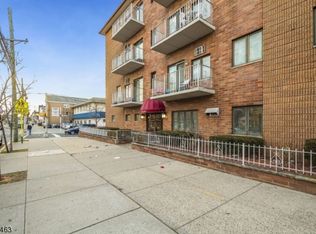 647 Kennedy Blvd APT 307, Bayonne, NJ 07002