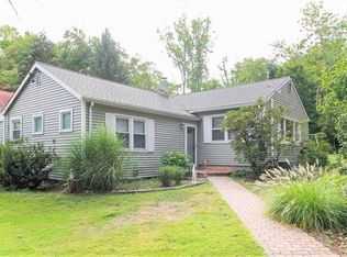 298 Saw Mill River Rd, Millwood, NY 10546