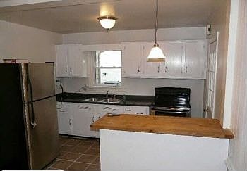 2nd image of 8528 Spalding Dr