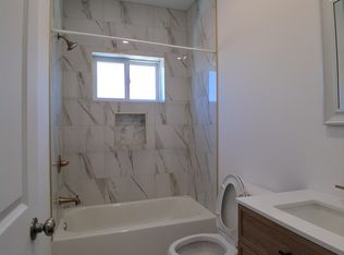 16 Clifton St #2, Staten Island, NY 10314