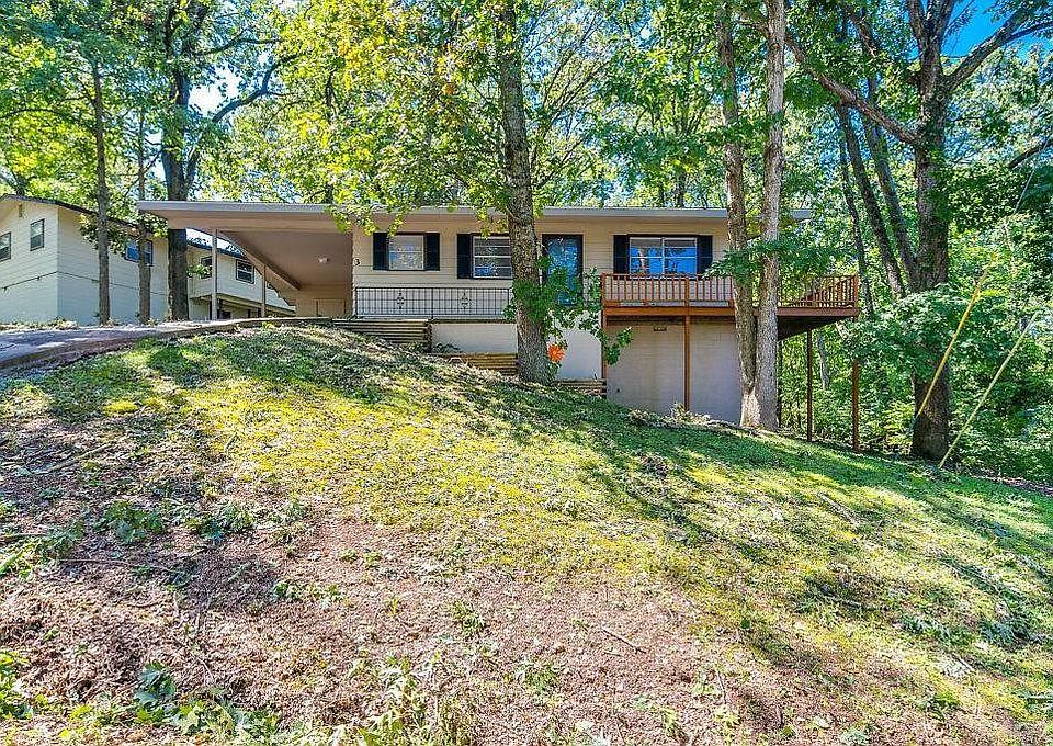 1st image of 3 Newark Ln