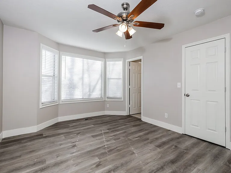 990 E Diana Hills Way — Photo 10