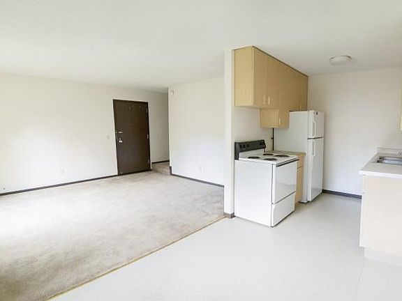 4th image of 1024 27th Ave SE