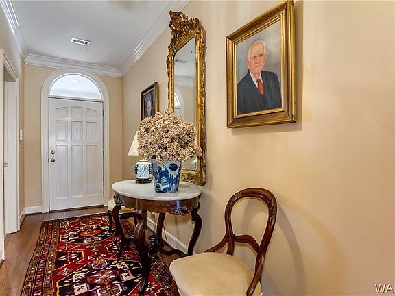 4th image of 215 Placid Ln