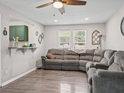 210 NE Maple St, Lees Summit, MO, 64063