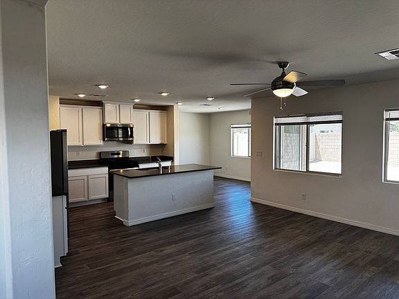 2nd image of 4149 Golden Sol St