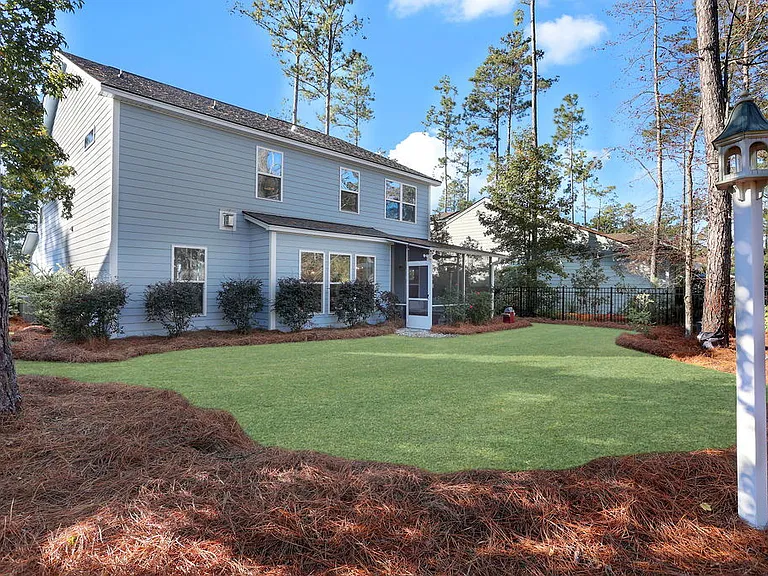 815 Waterways Pkwy S — Photo 41