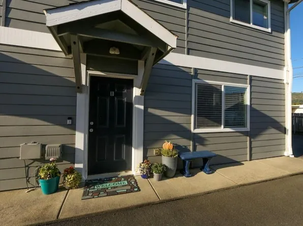 325 Matot St Unit B, Brookings, OR 97415