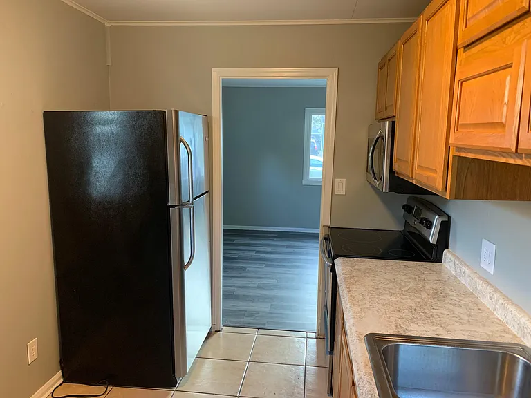 1024 Michigan Ave — Photo 3