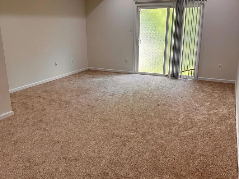 624 Ravenwood Dr — Photo 22