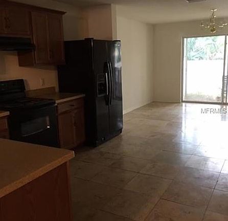 2nd image of 10808 Kensington Park Ave