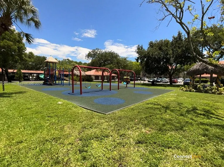 11700 SW 1st St — Photo 14
