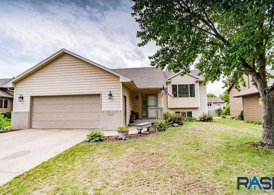 4431 E 37th St, Sioux Falls, SD 57103 MLS 22103613 Zillow
