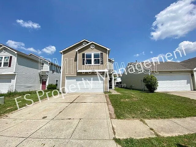 10902 Glenayr Dr — Photo 4