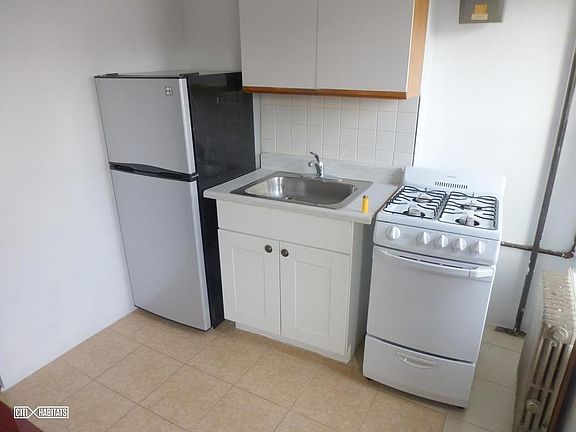 5th image of 219 Avenue A APT 5FN