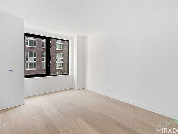 4th image of 21 W End Ave APT 1717