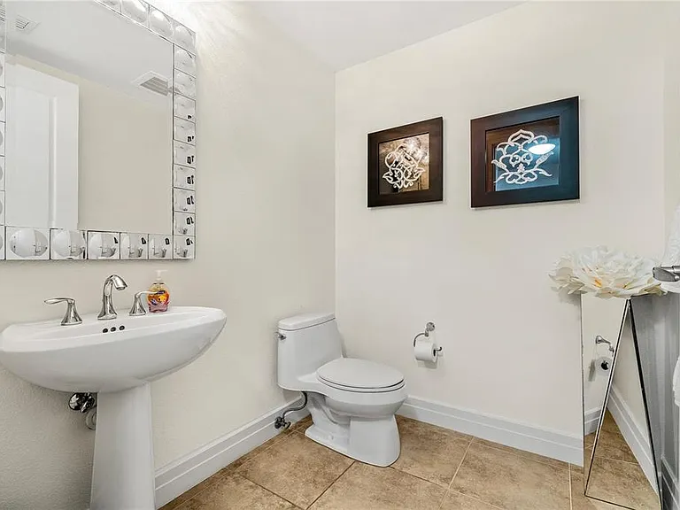 331 Cleveland St #1103 — Photo 4