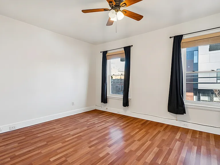 1126 S 22nd St — Photo 5