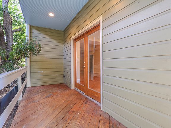 2nd image of 1504 Oak Heights Dr APT B