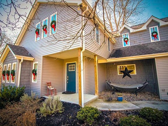 3rd image of 150 Meadow Ln