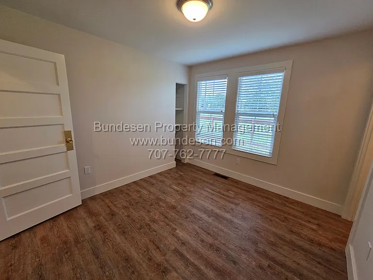 811 Old Adobe Rd — Photo 19