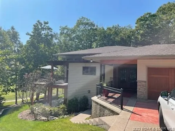 279 Oakmont Ct, Lake Ozark, MO 65049