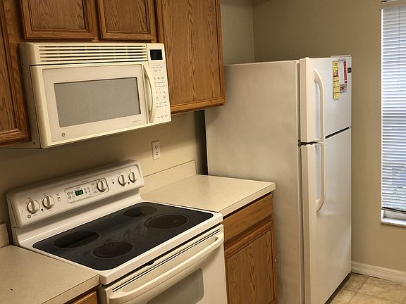 3rd image of 4102 Waterside Island Ct