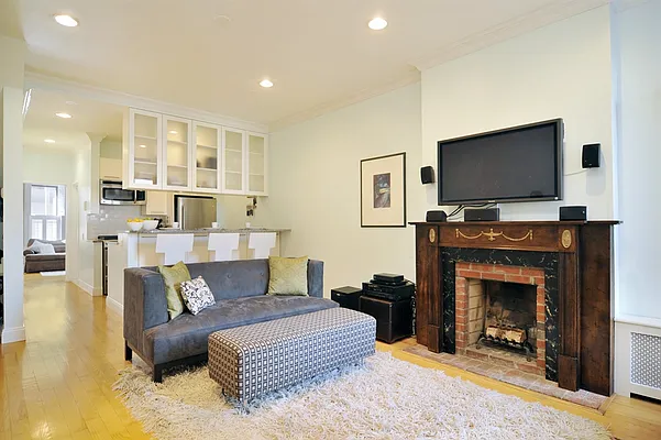 Sold by Corcoran | media 8