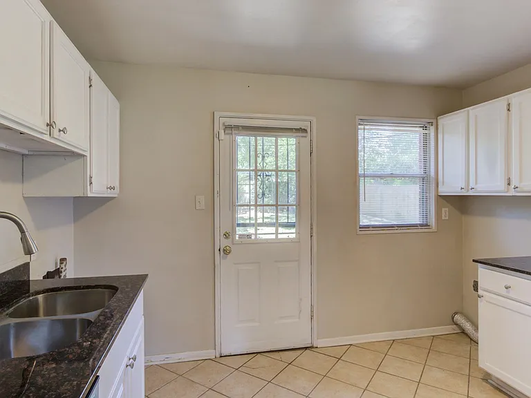 4966 Verne Rd — Photo 8
