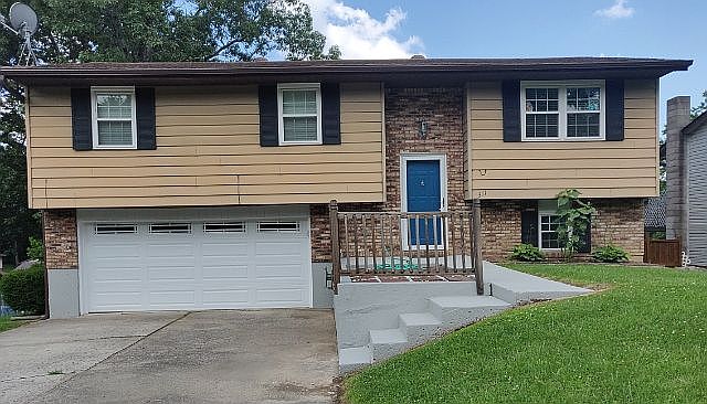 1st image of 311 S Shawnee Blvd