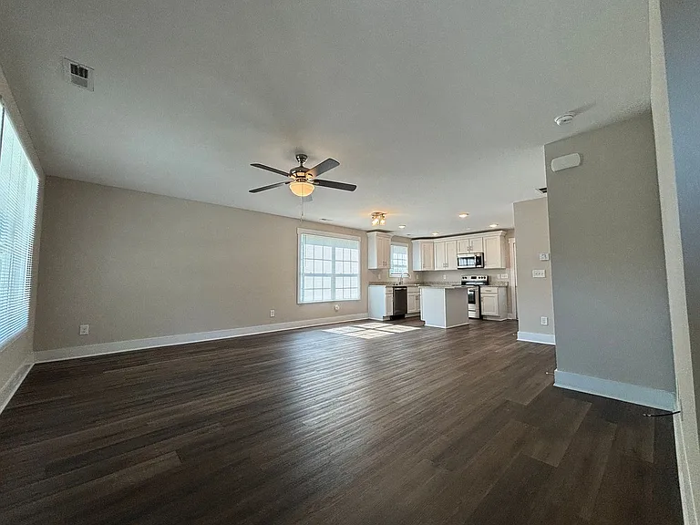 1402 Martin Luther King Jr Ave #B — Photo 5
