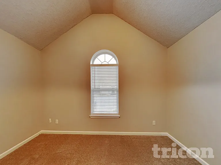 6746 Pole Creek Dr — Photo 10