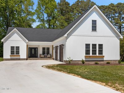 210 Crown Drive, Washington, NC, 27889
