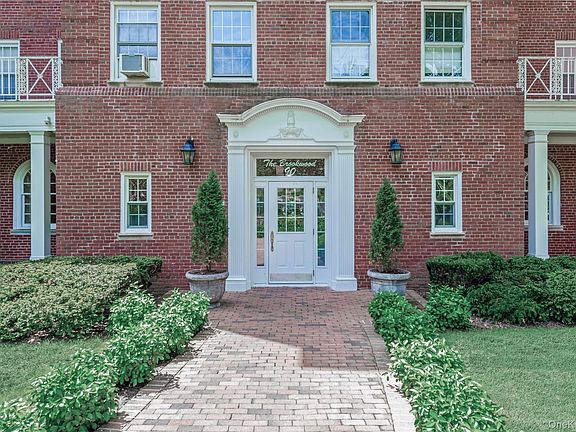2nd image of 90 Knightsbridge Road #3N