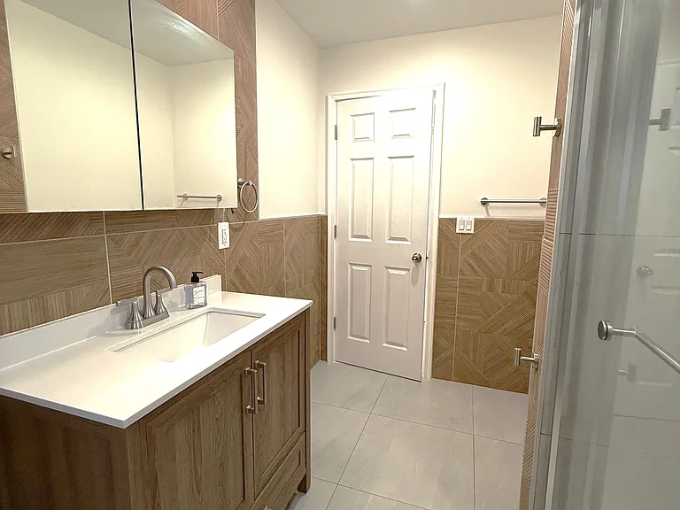 234 Columbia Ave #11 — Photo 9