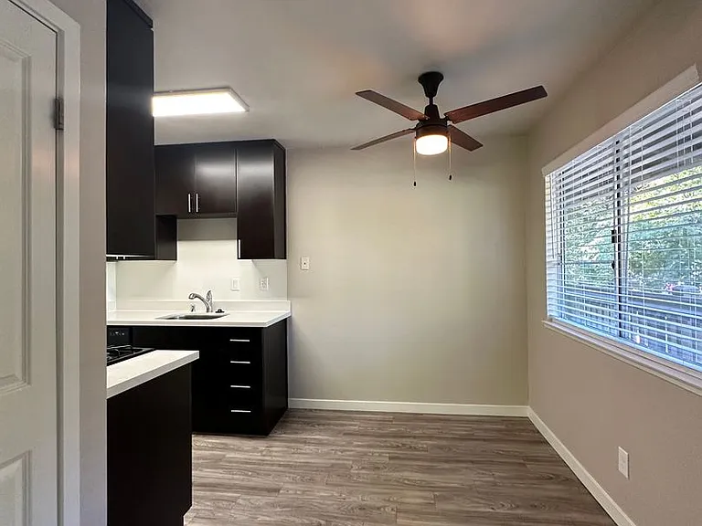 Riverbend Apartments — Photo 46