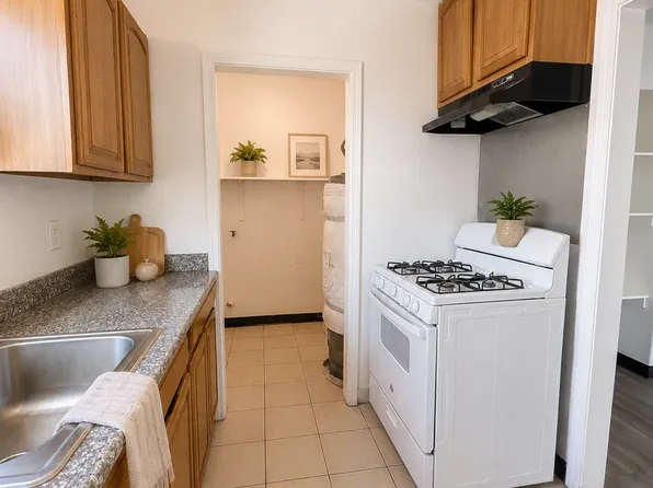 628- 646 N Fresno St, 628 N Fresno St #638, Fresno, CA 93701