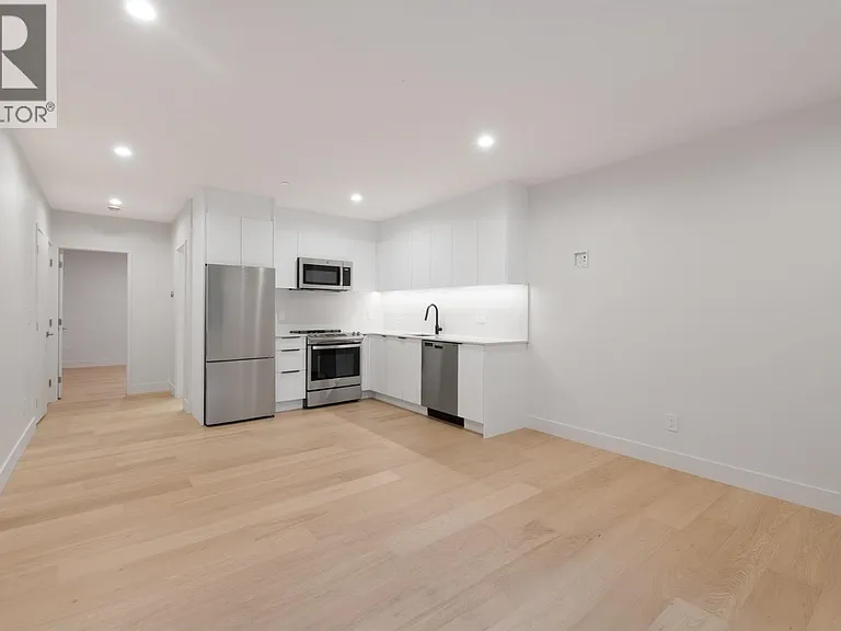 620 Kenwood Rd — Photo 20