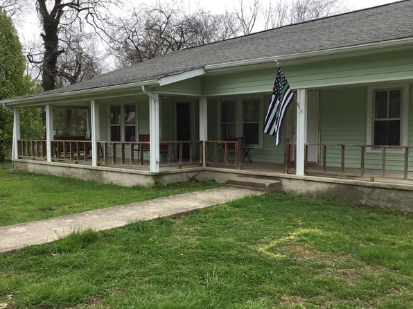155 Francis St, Soddy Daisy, TN 37379