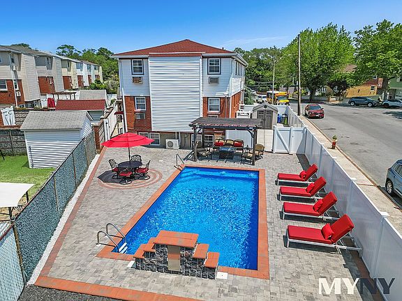 5th image of 15530 99th St